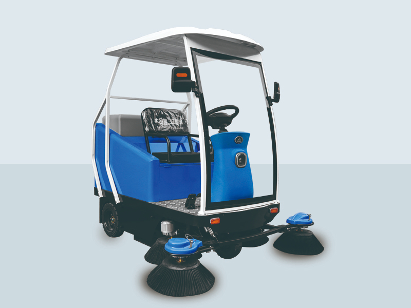 半封闭扫地车