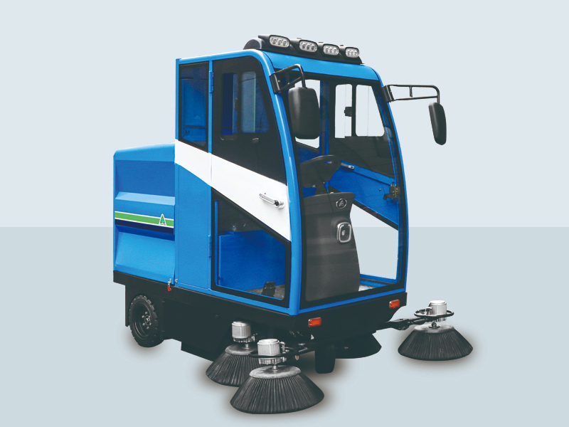 长扬全封闭扫地车